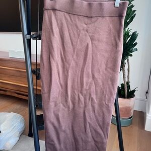 Chic Brown Knit Midi Skirt